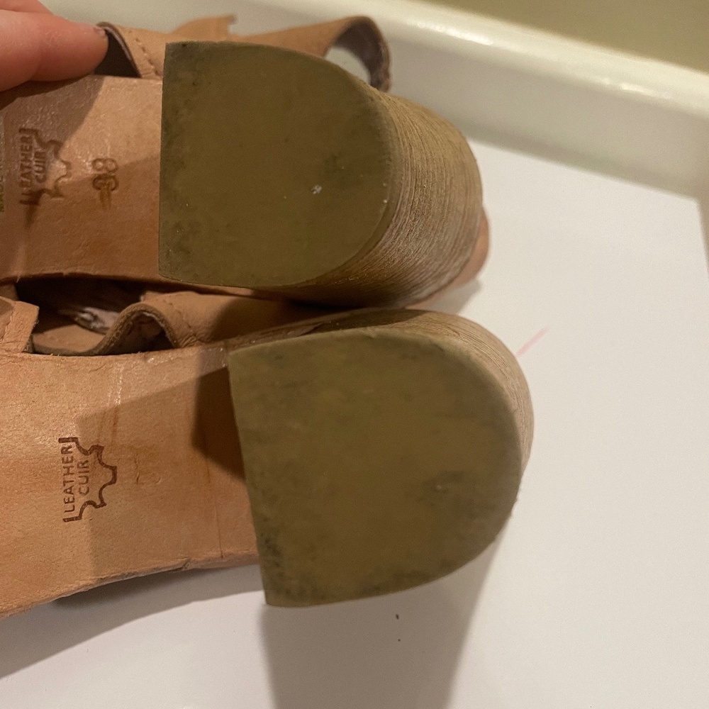 Free People Effie Stacked Block Heel Cut out Bootie Sz 38 (US 7.5/8) - Picture 8 of 16